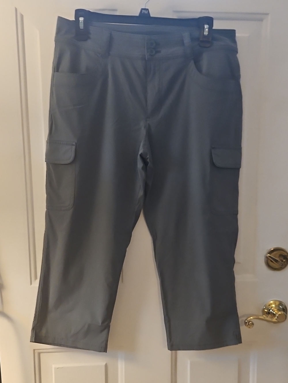 Eddie Bauer Women's Green Cargo Capris